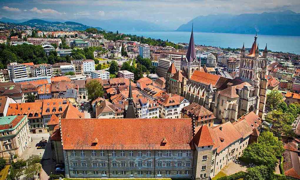 Exploring Lausanne Old Town: The Perfect Blend of History and Modernity