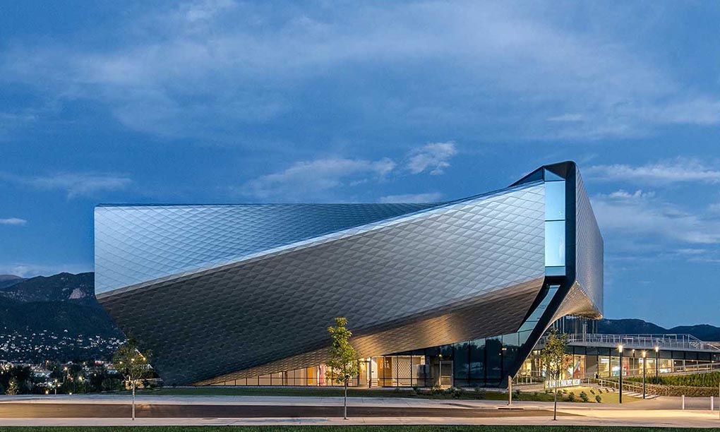 Summer Cultural Experiences in Lausanne Beyond Skiing
